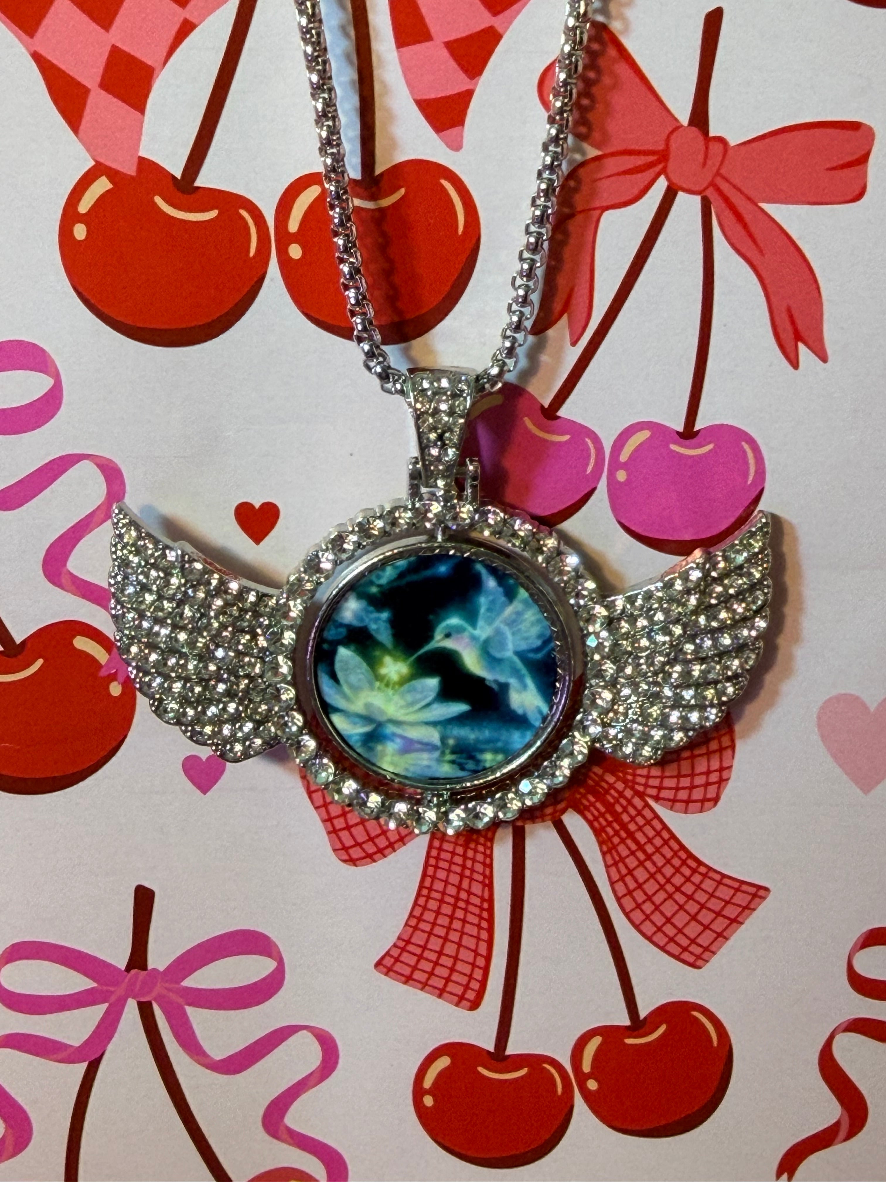 Humming bird necklace